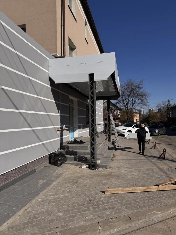 PADEL & TENNIS · Installation in progress 20