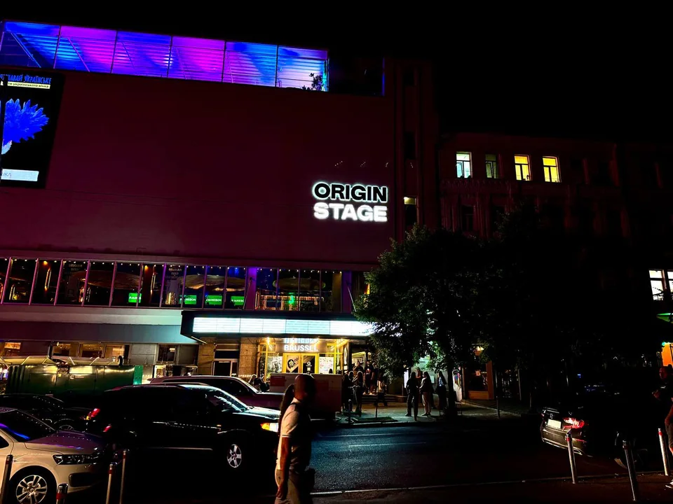 ORIGIN STAGE · Evening view 4
